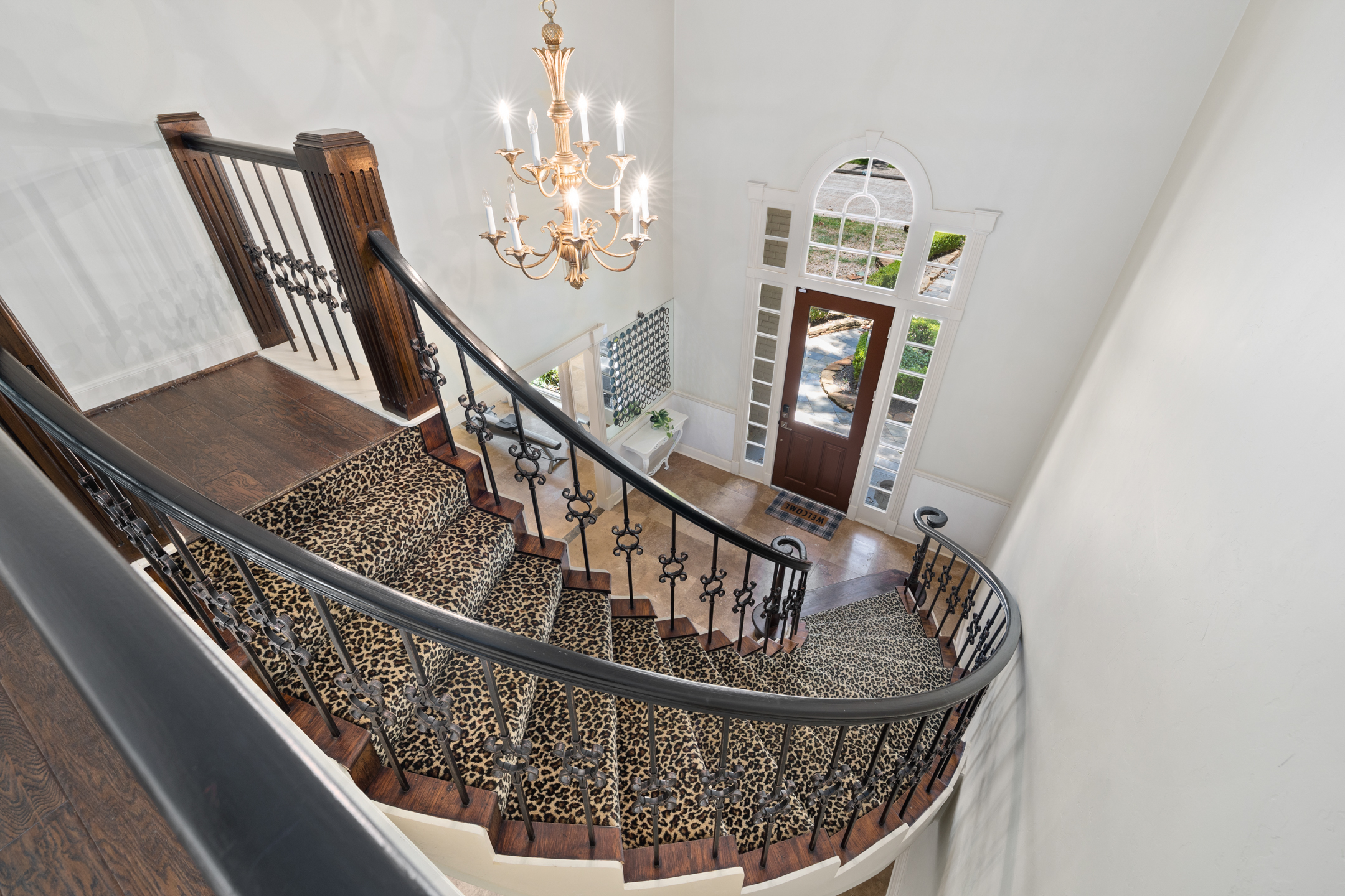 Daytime listing photography